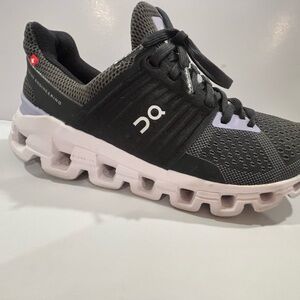On Cloud Cloudswift Women's Sneakers - Black, navy blue, purple size 6.5